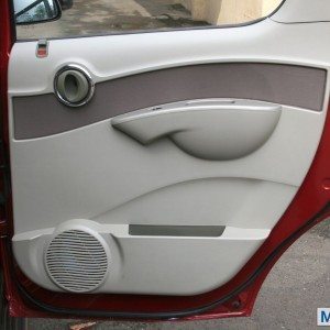 Mahindra Quanto door panel