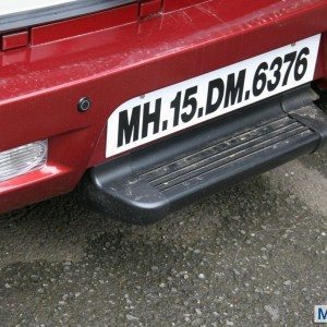 Mahindra Quanto rear foot step