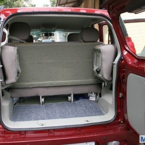 Mahindra Quanto jump seats