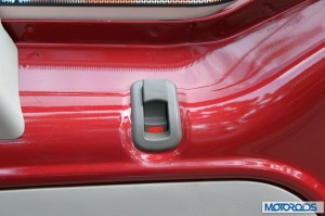 Mahindra Quanto window lock