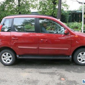 Mahindra Quanto profile