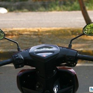 Honda Dio vs Yamaha Ray