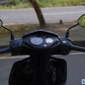 Honda Dio vs Yamaha Ray