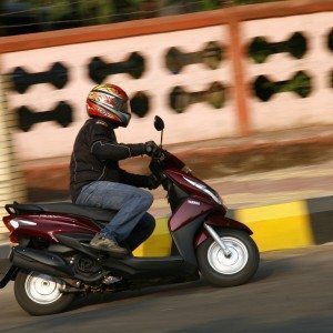 Honda Dio vs Yamaha Ray