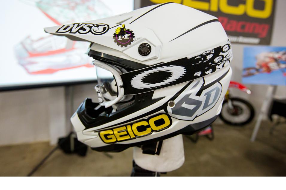 6D-Geico-helmet