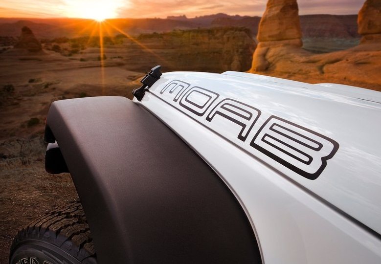 Jeep-Wrangler_Unlimited_Moab_3