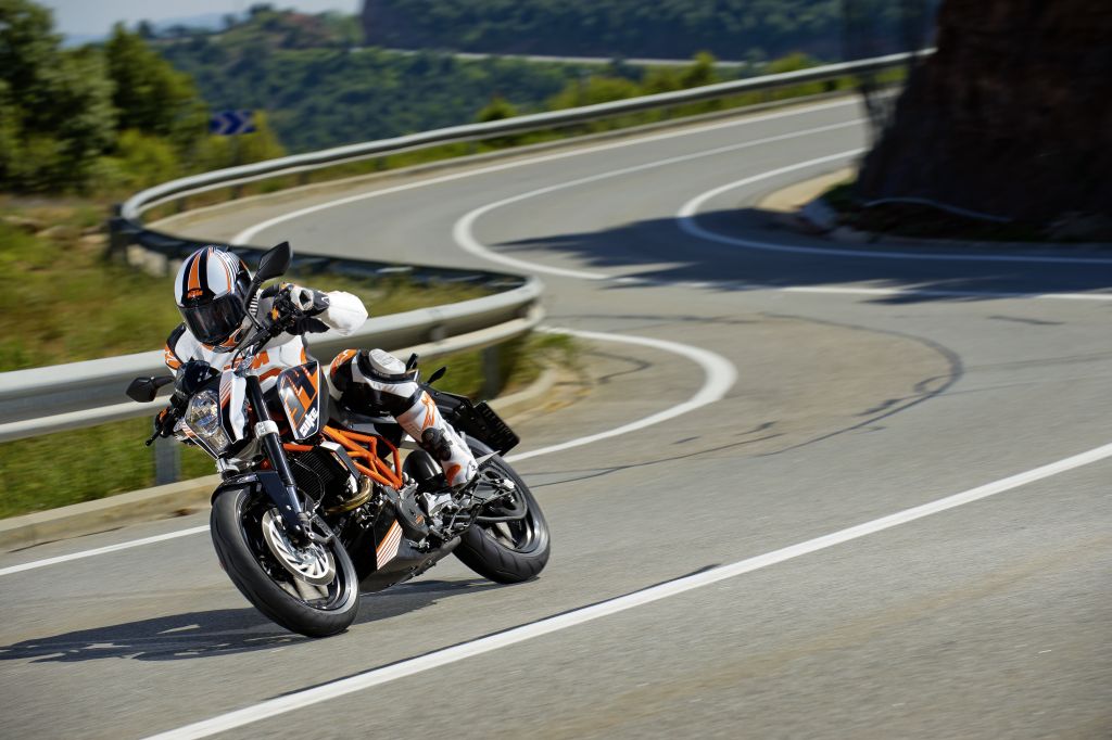 KTM-390-Duke-3