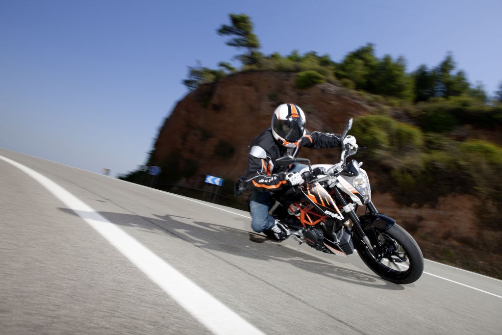 KTM-390-Duke-7