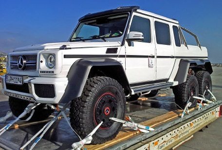 Mercedes-G-63-AMG-6x6-V8-Biturbo-1