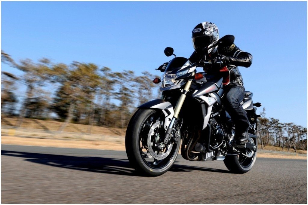 2013 suzuki GSR 750-2