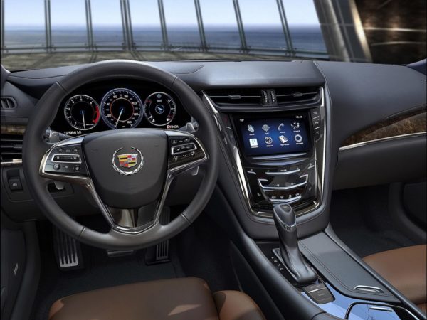 2014-Cadillac-CTS-sedan-3