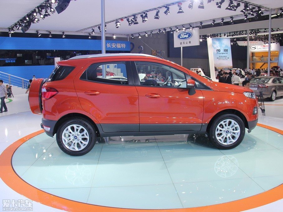 Ford-EcoSport-Long-Wheelbase-1