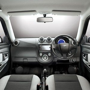 Mahindra Reva EO India interior and exterior