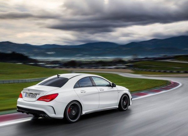 Mercedes-Benz-CLA45_AMG_2014_3