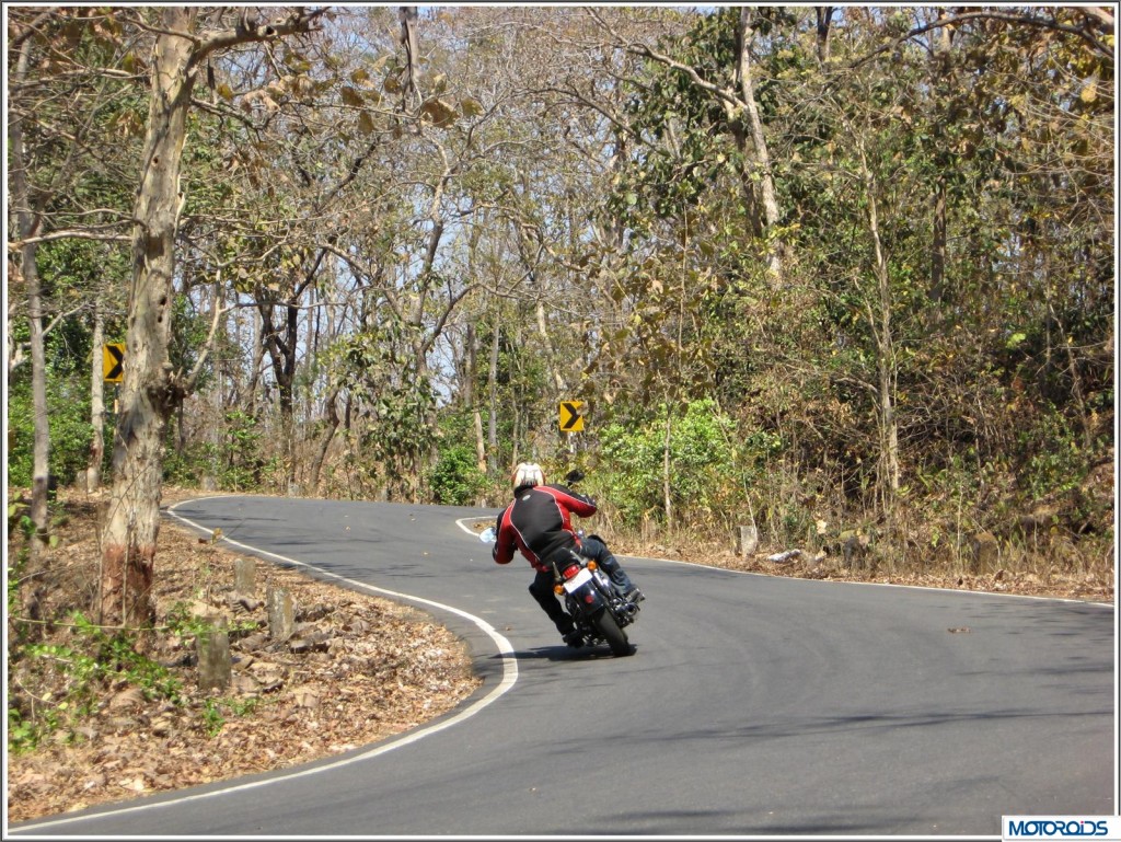 Royal Enfield Thunderbird 500 Review-13