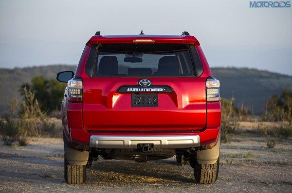 2014-Toyota-4Runner-3