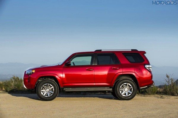 2014-Toyota-4Runner-5