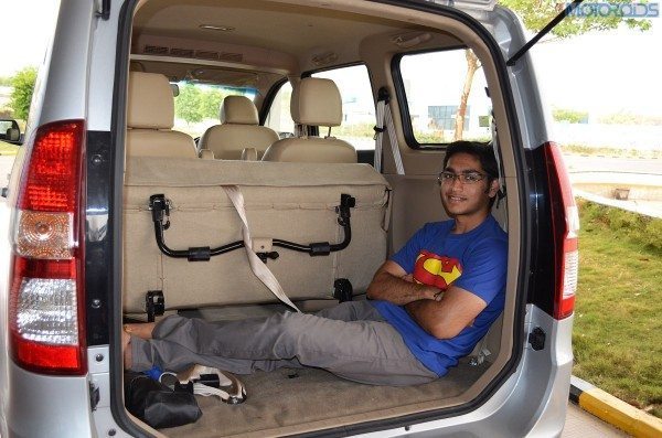 Fold the third row of seats frees up acres of space