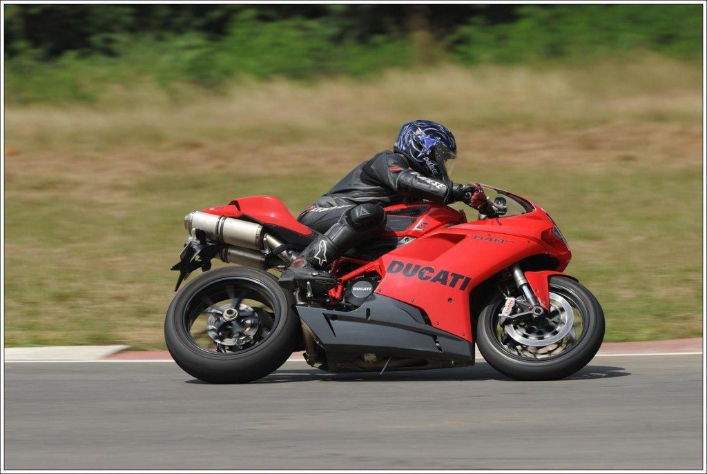 Ducati 848 Evo (1)