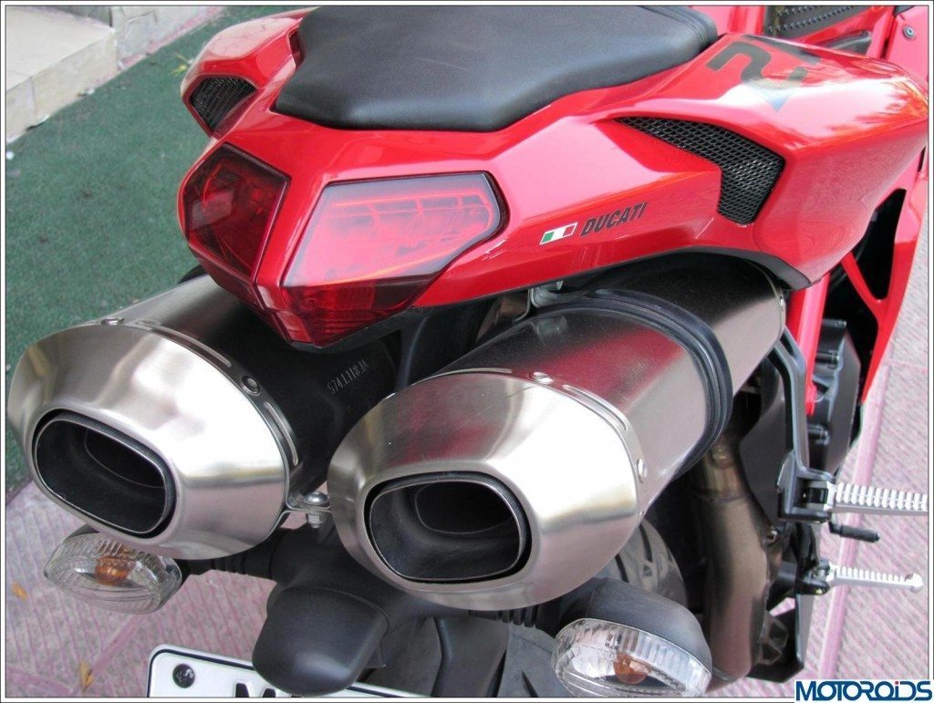 Ducati 848 Evo (15)