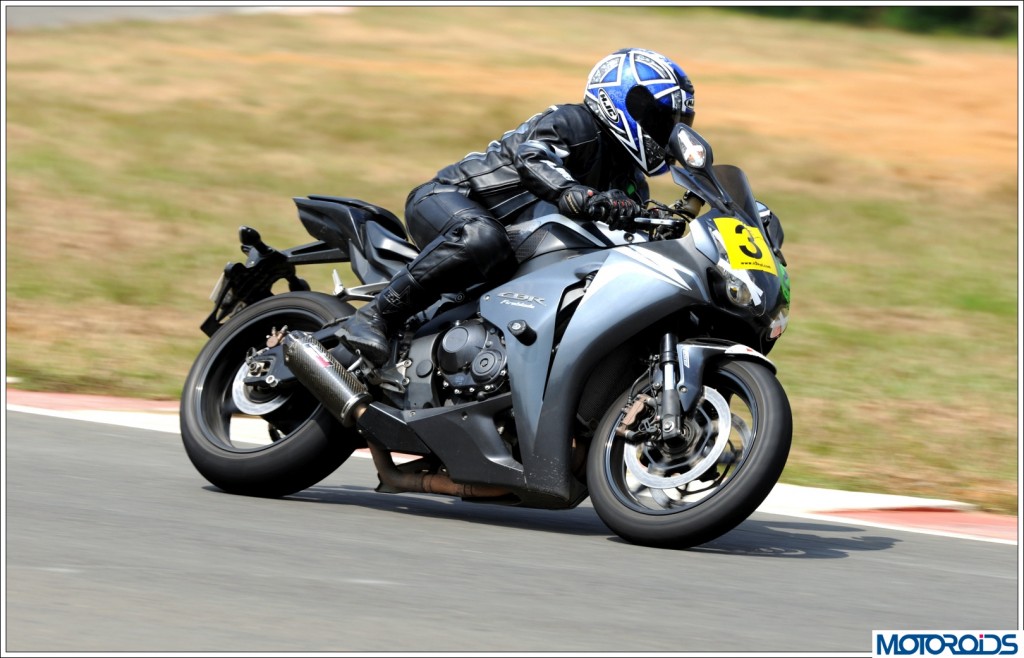 Honda CBR1000RR Fireblade (7)