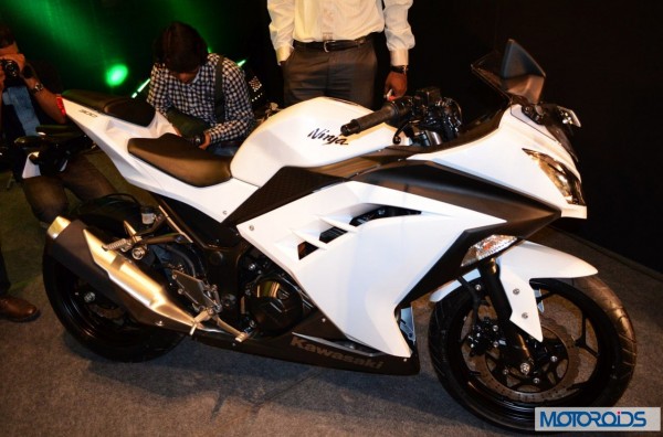 Kawasaki Ninja 300 India (32)