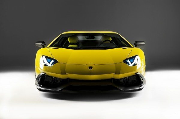 Lamborghini Aventador LP 720-4 50° Anniversario 3