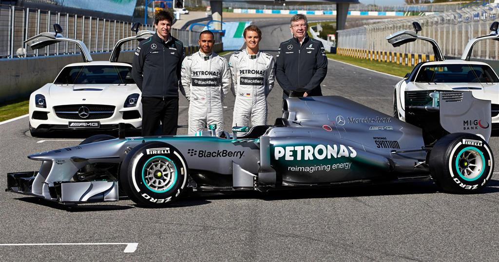 Mercedes AMG Petronas F1 team-2