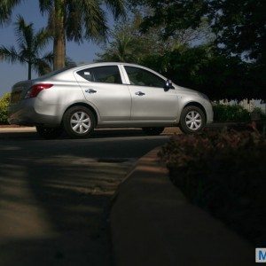 Nissan Sunny Xtronic CVT