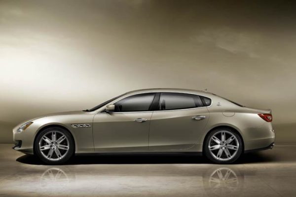 2013-Maserati-Quattroporte-2