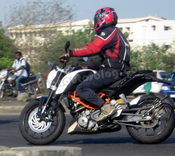 KTM-Duke-390-Pune-1
