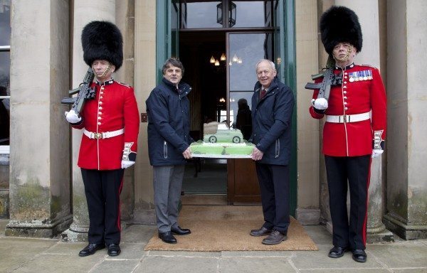 LR_65_Years_Cake_Delivery_300413_04