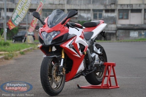 Modified Bajaj Pulsar 220 Rouser 220 2