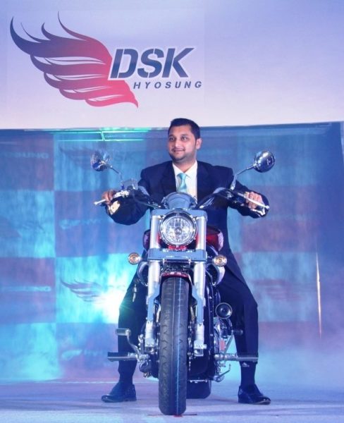 1. Mr.Shirish Kulkarni,Chairman, DSK Motowheels