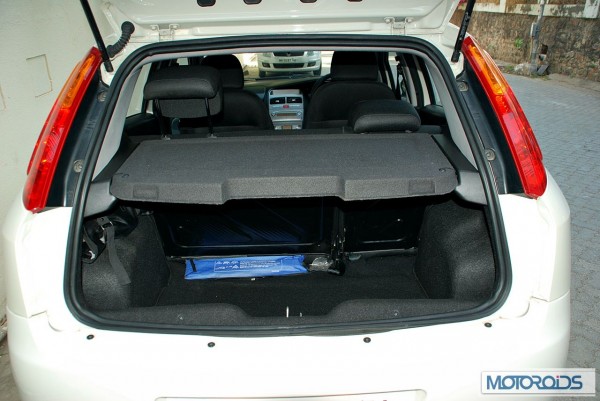 2013 Fiat Grande Punto 90HP review (43)