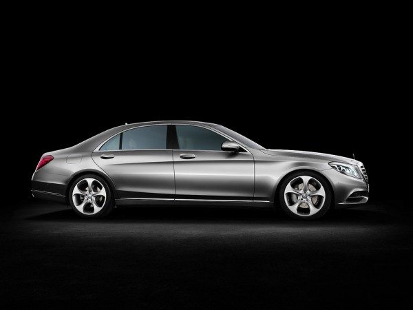 2014-Mercedes-S-Class-Pullman-pics