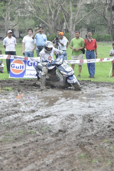 Gulf Monsoon Scooter Rally (3)