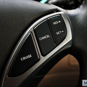 Hyundai elantra Fluidic India review