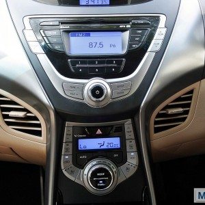 Hyundai elantra Fluidic India review