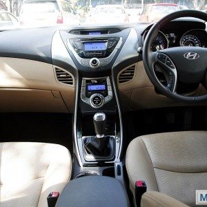 Hyundai elantra Fluidic India review