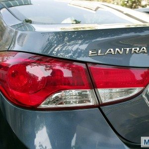 Hyundai elantra Fluidic India review