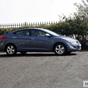 Hyundai elantra Fluidic India review