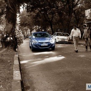 Hyundai elantra Fluidic India review