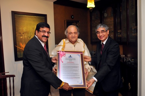 Kastubh-Mahindra-Lifetime-Achievement-Award-1