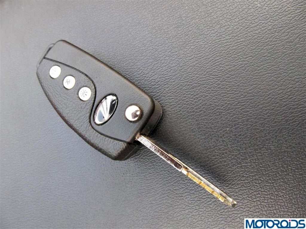 mahindra centuro bike key set