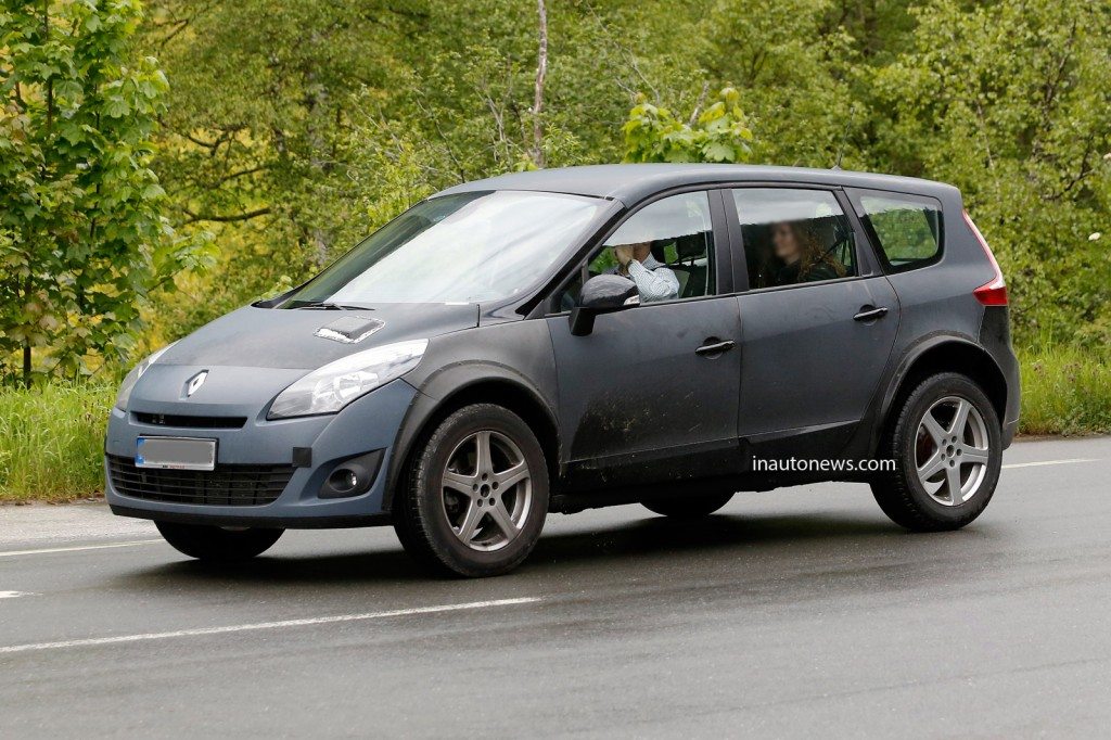 New Renault Koleos Spyshot