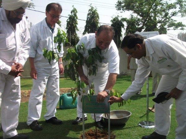 Tree Plantation by Mr.Keita Muramatsu, President & CEO