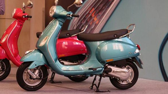 Vespa-VX-125-pics-price