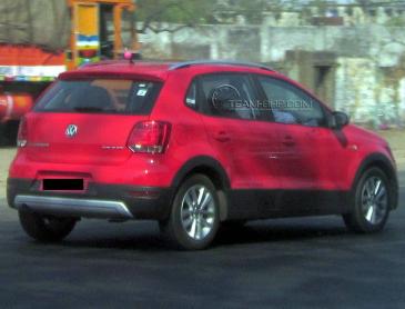 Volkswagen-Cross-Polo-India-launch-pics-3