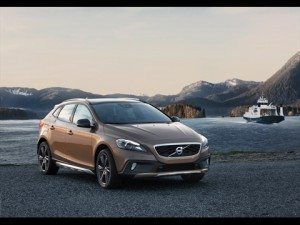 Volvo-V40-Cross-Country-1